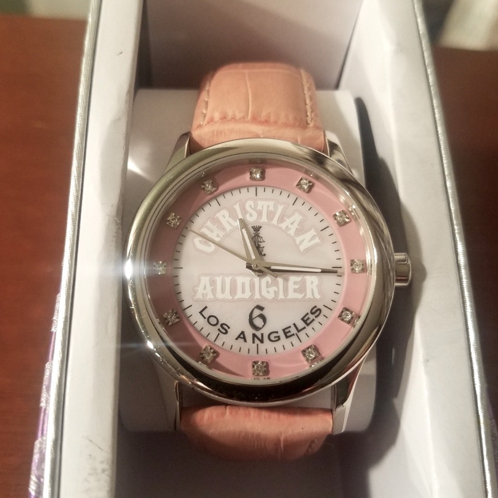 👑 Christian Audigier vintage Pink Watch 💍